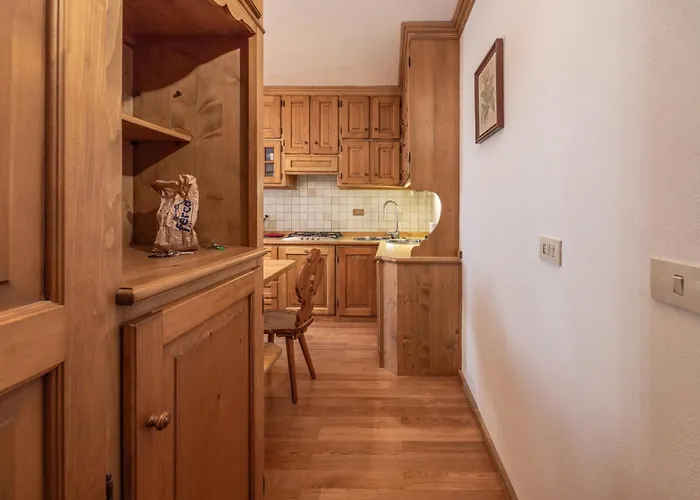 Casa Ronco, Tranquilla E Confortevole Apartamento *