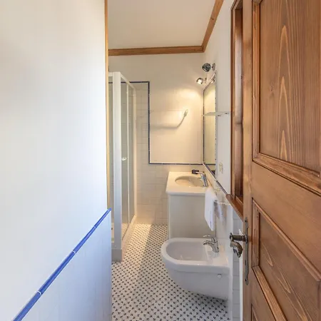 شقة Casa Ronco, Tranquilla E Confortevole *