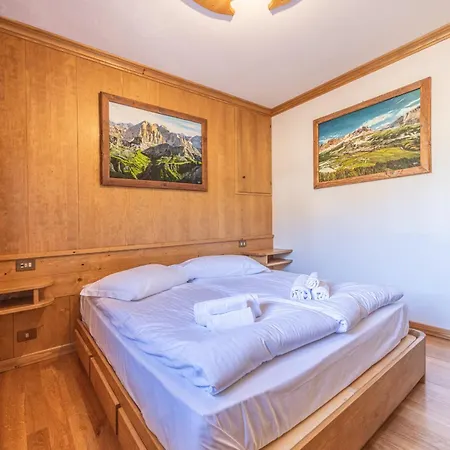 Casa Ronco, Tranquilla E Confortevole Apartmán Cortina dʼAmpezzo